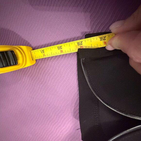 EUC - Joseph Ribkoff Size 8 Capri Pants with split bottom - Picture 6 of 7